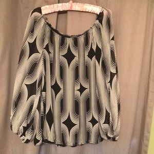 Vince Camuto geometric top